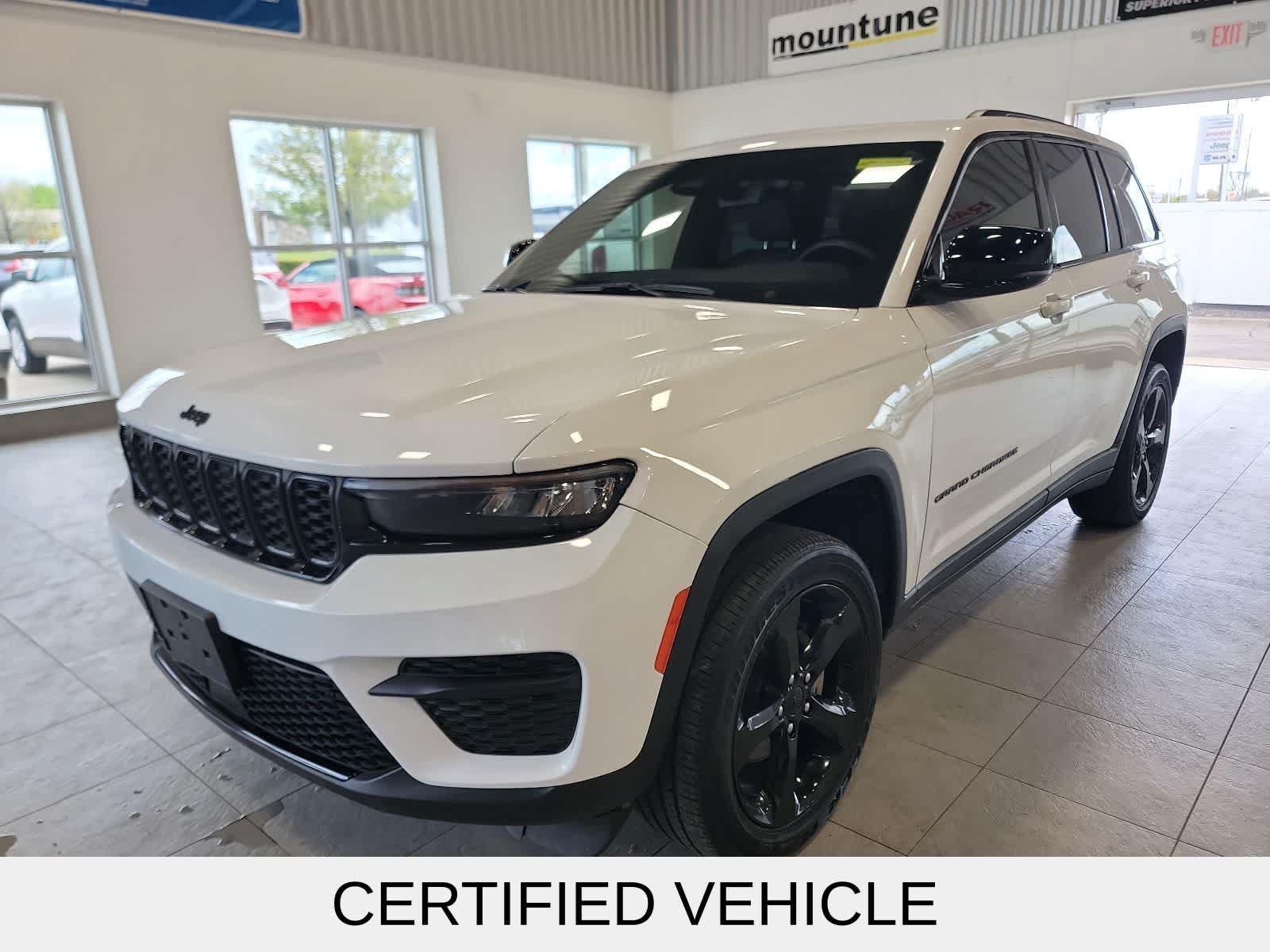 Used 2023 Jeep Grand Cherokee Altitude