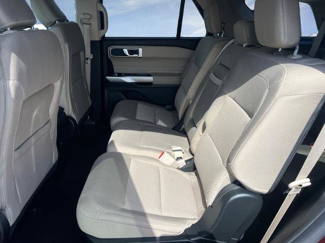 Certified 2023 Ford Explorer XLT RWD image 13