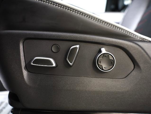 Used 2025 GMC Yukon XL AT4 Ultimate image 22