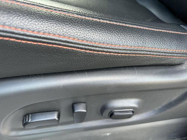 Used 2024 Nissan Titan PRO-4X w/ Pro-4x Convenience Package image 12