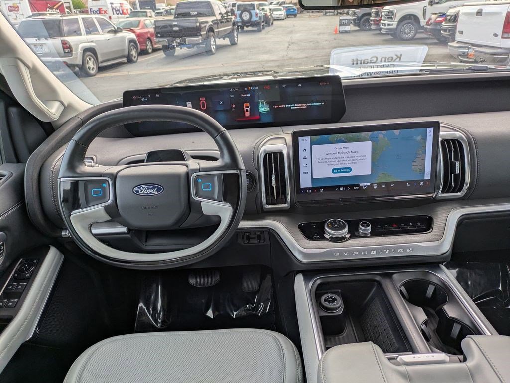 Certified 2025 Ford Expedition Platinum AWD/4WD image 30