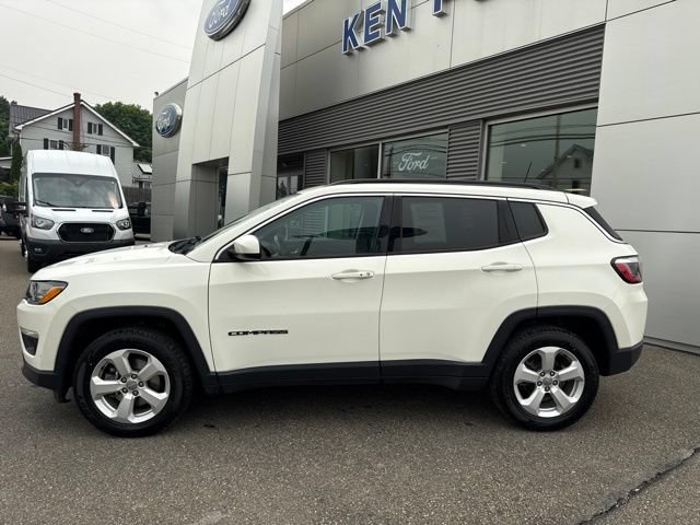 Used 2021 Jeep Compass Latitude w/ Sun and Sound Group AWD/4WD image 9