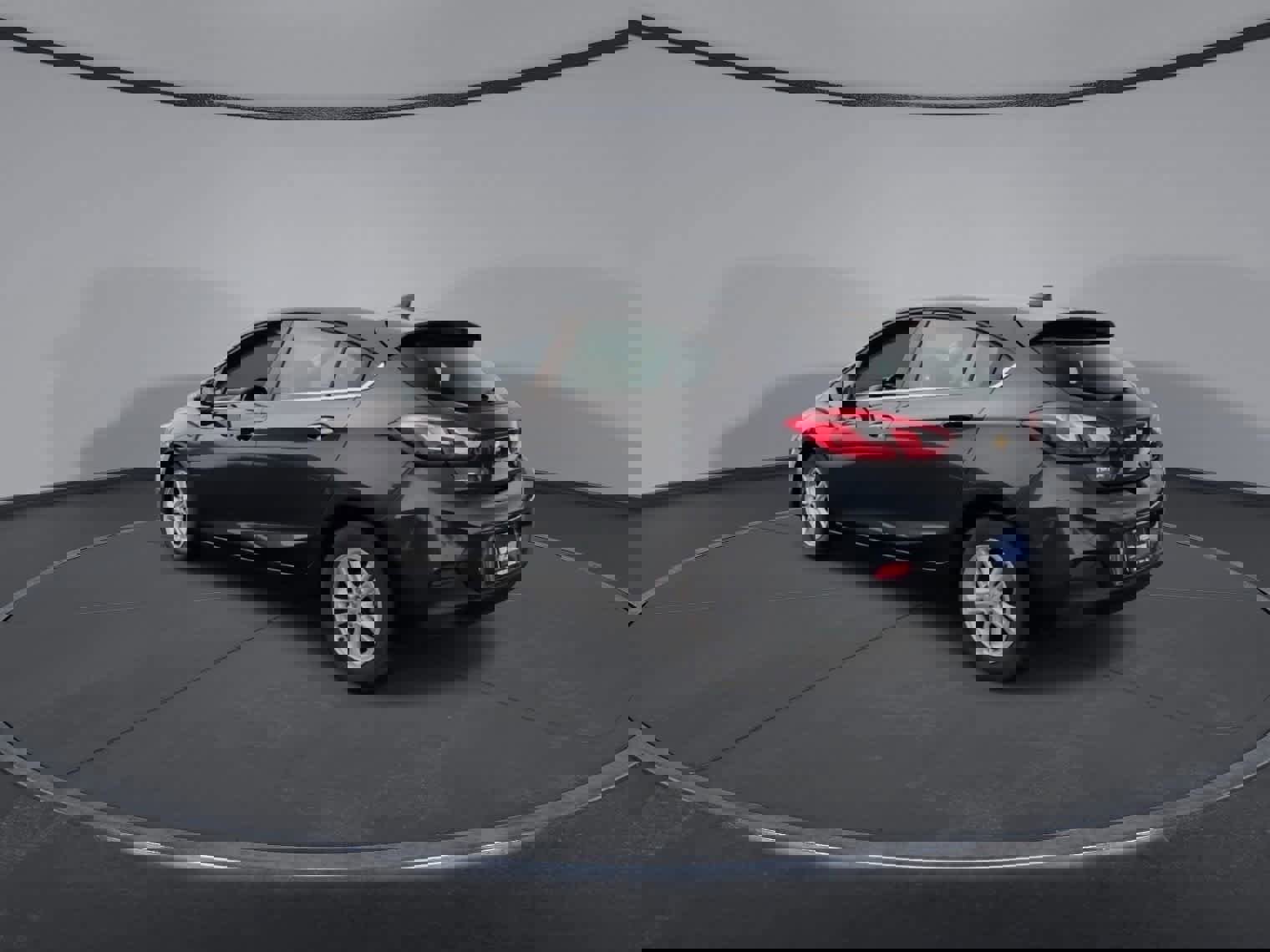 Used 2018 Chevrolet Cruze LT w/ Convenience Package image 6