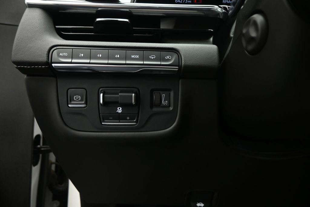 Used 2022 Cadillac Escalade Sport w/ Touring Package AWD/4WD image 12