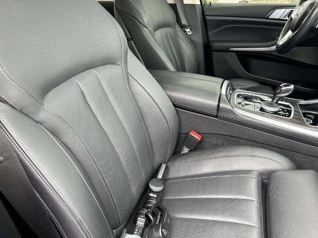 Used 2021 BMW X7 xDrive40i w/ Premium Package AWD/4WD image 26