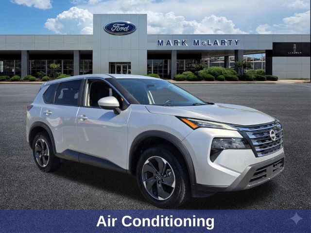 Used 2025 Nissan Rogue SV AWD/4WD image 8