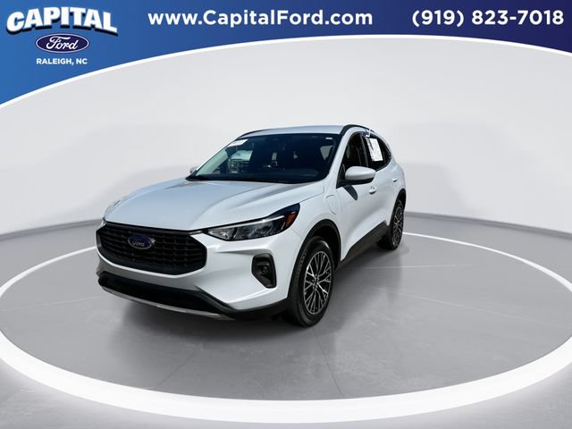 Certified 2025 Ford Escape SE FWD image 4