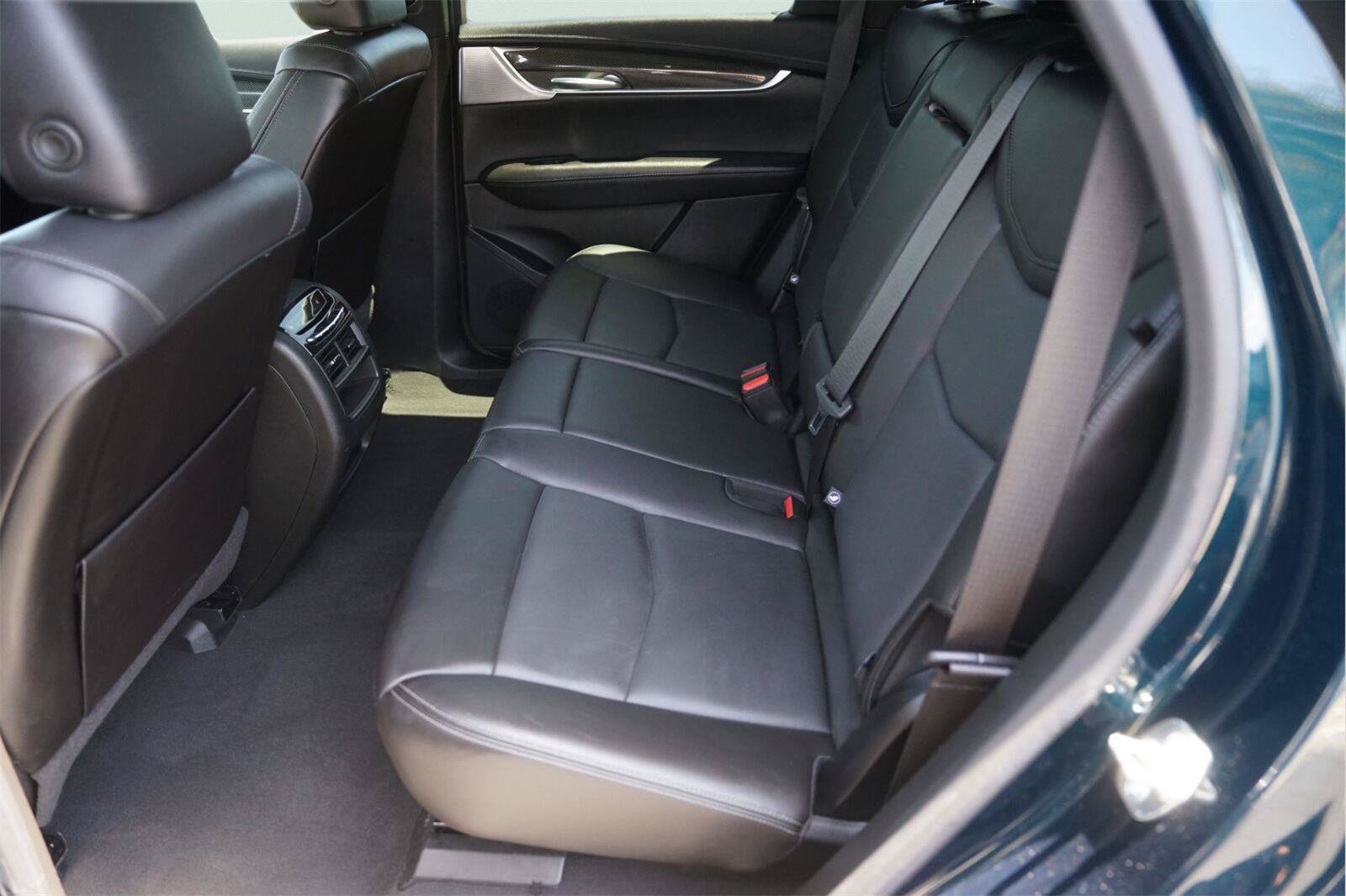Used 2025 Cadillac XT5 Sportv w/ Technology Package AWD/4WD image 13