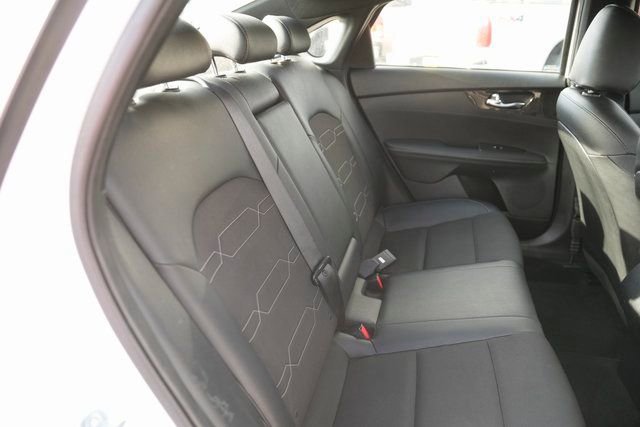 Used 2024 Kia Forte GT-Line image 16