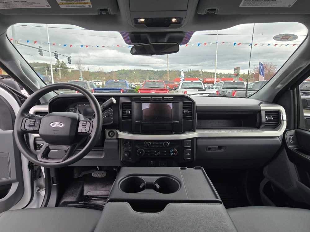 Certified 2023 Ford F250 XL w/ Snow Plow/Camper Package image 15