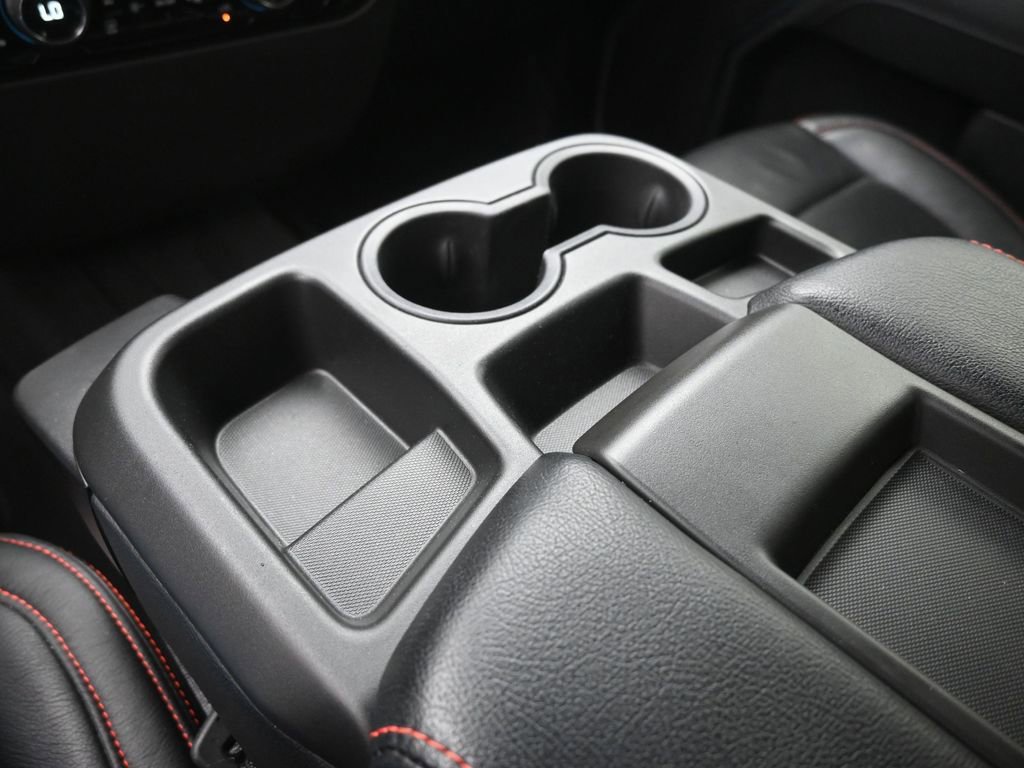 Used 2024 Chevrolet Silverado 1500 LT image 31