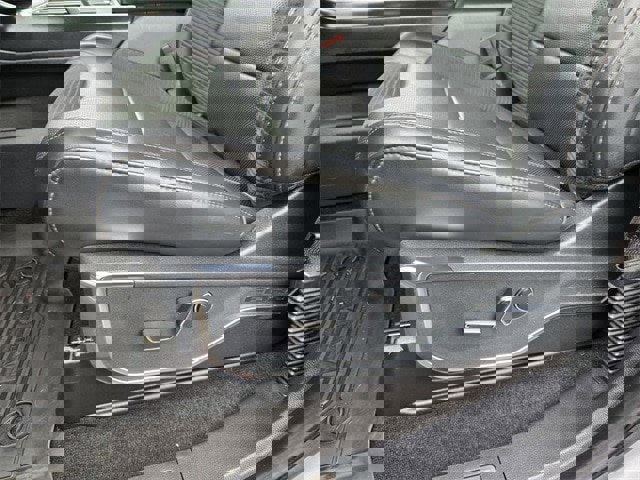 Certified 2022 Ford F150 Raptor w/ Equipment Group 801A High image 11