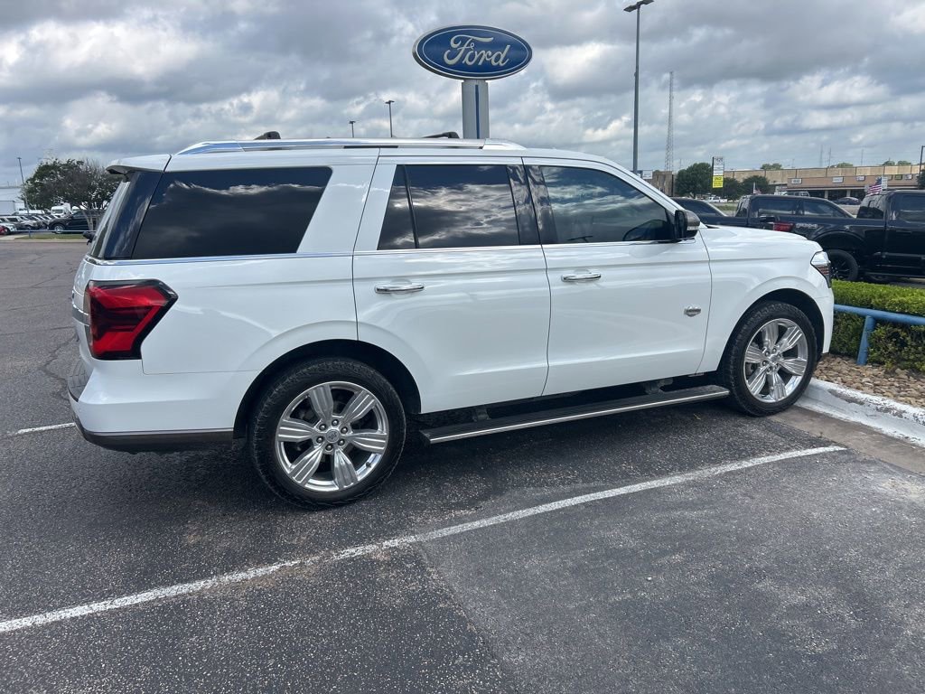 Certified 2022 Ford Expedition King Ranch AWD/4WD image 4