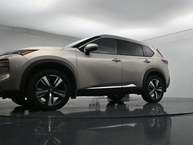 Used 2021 Nissan Rogue SL AWD/4WD image 35