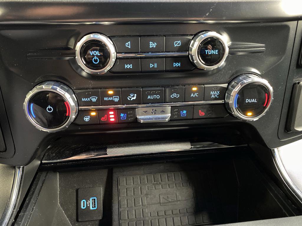 Certified 2022 Ford F150 Platinum w/ Equipment Group 701A High image 26