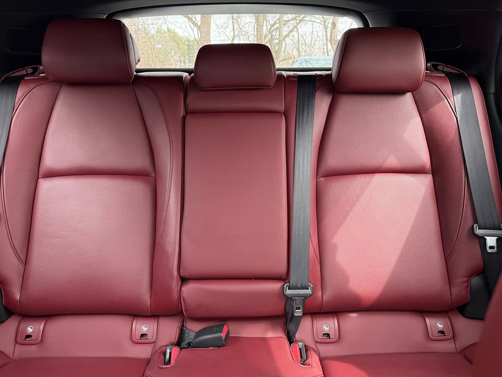 Used 2022 MAZDA MAZDA3 s image 30