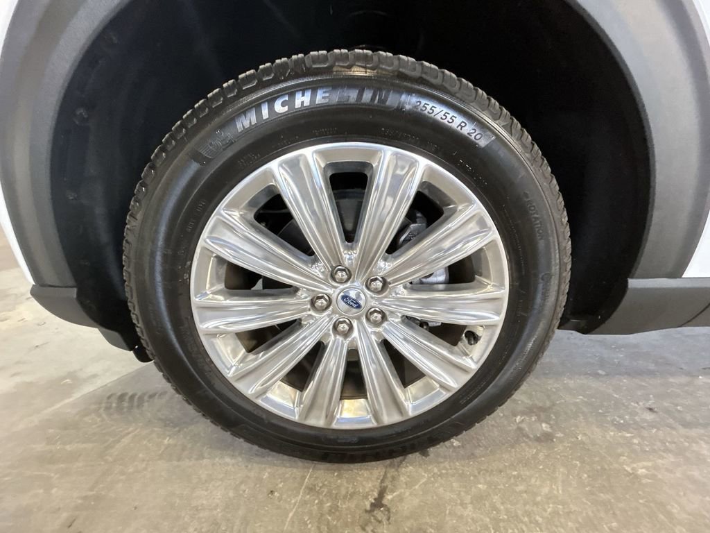 Certified 2021 Ford Explorer Limited w/ Hybrid Equipment Group 310A AWD/4WD image 10