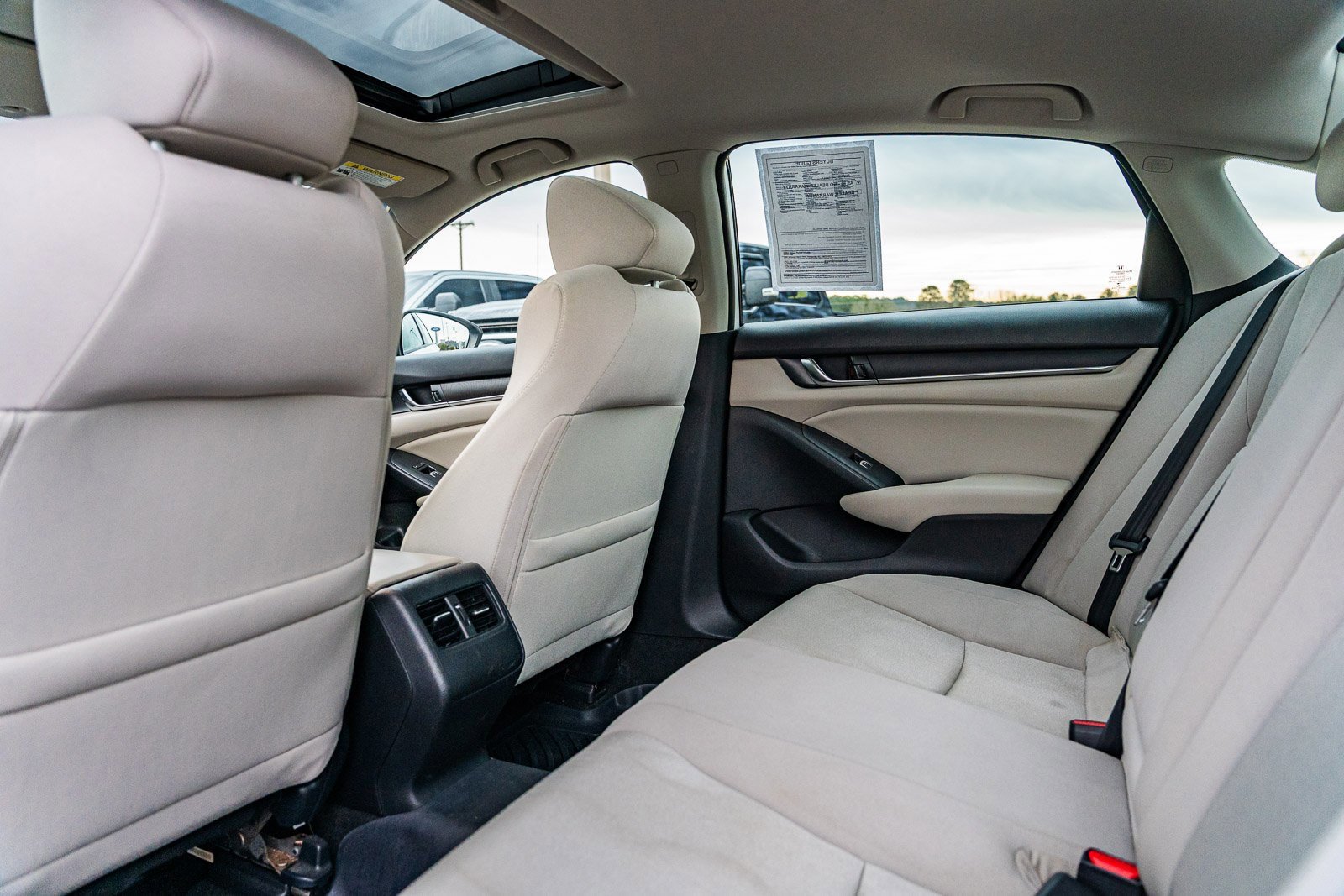 Used 2018 Honda Accord EX image 15