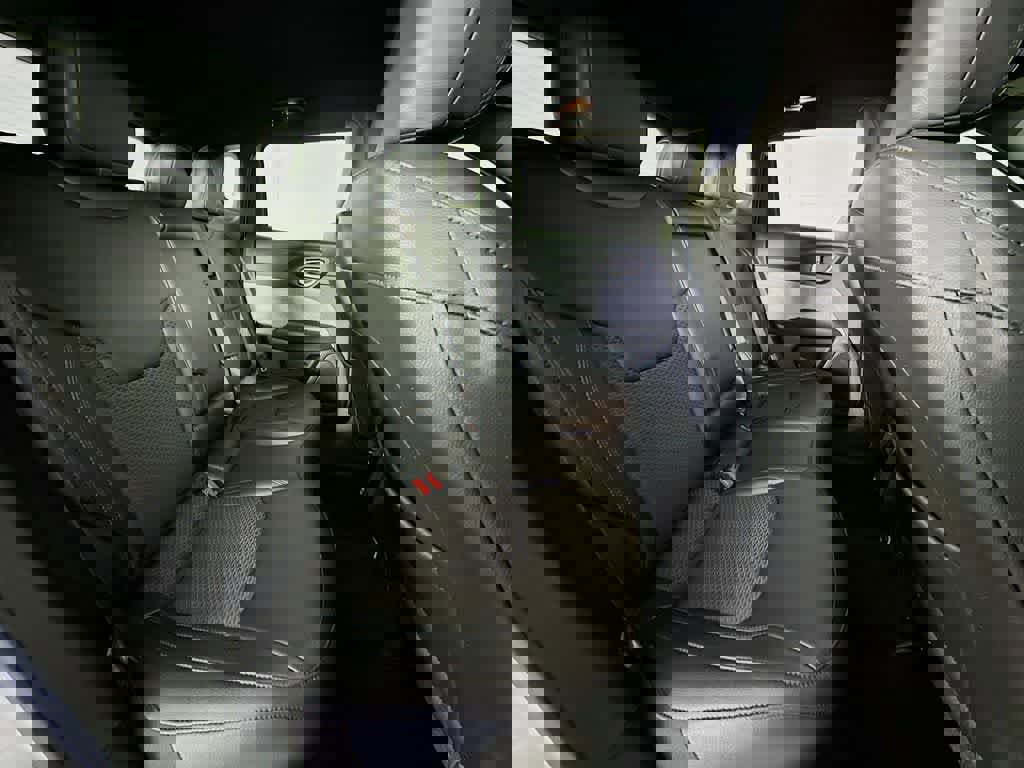 Used 2024 Jeep Compass Latitude image 31