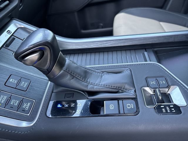 Used 2024 Lexus GX 550 AWD/4WD image 20