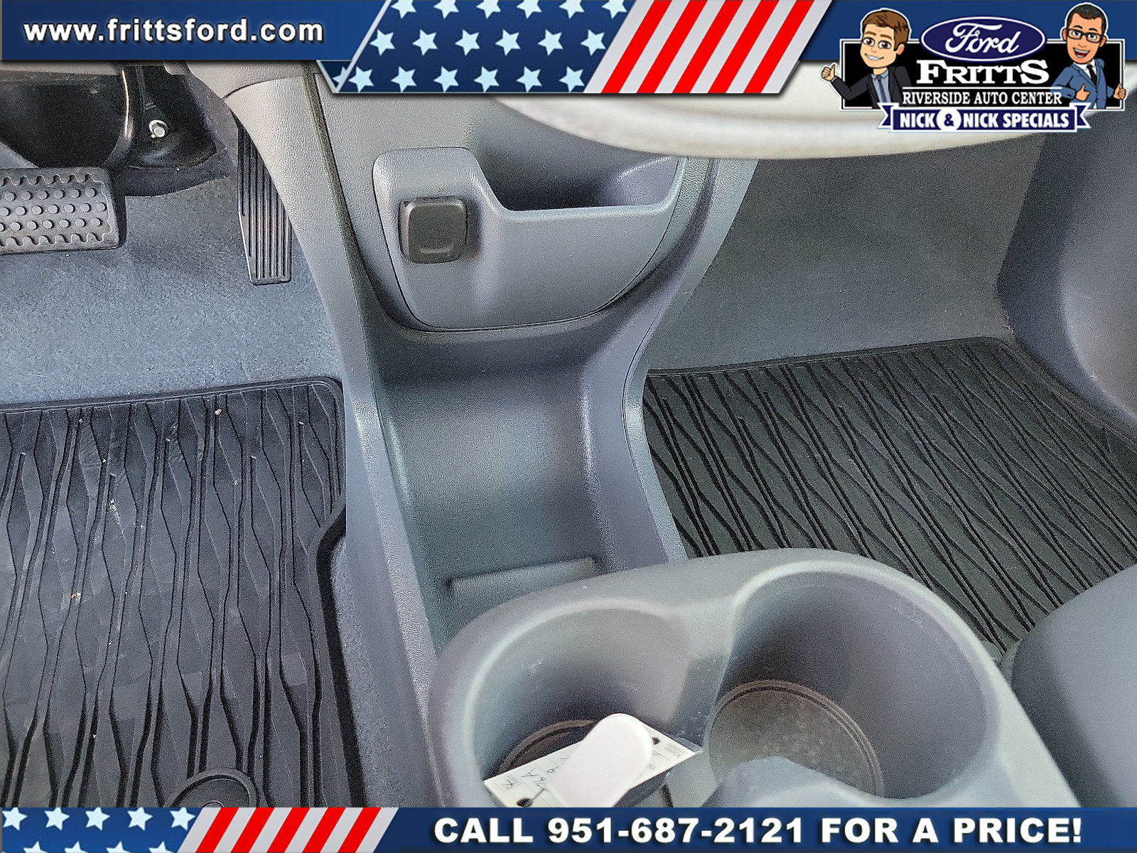 Used 2019 Chevrolet Bolt Premier w/ Infotainment Package FWD image 9