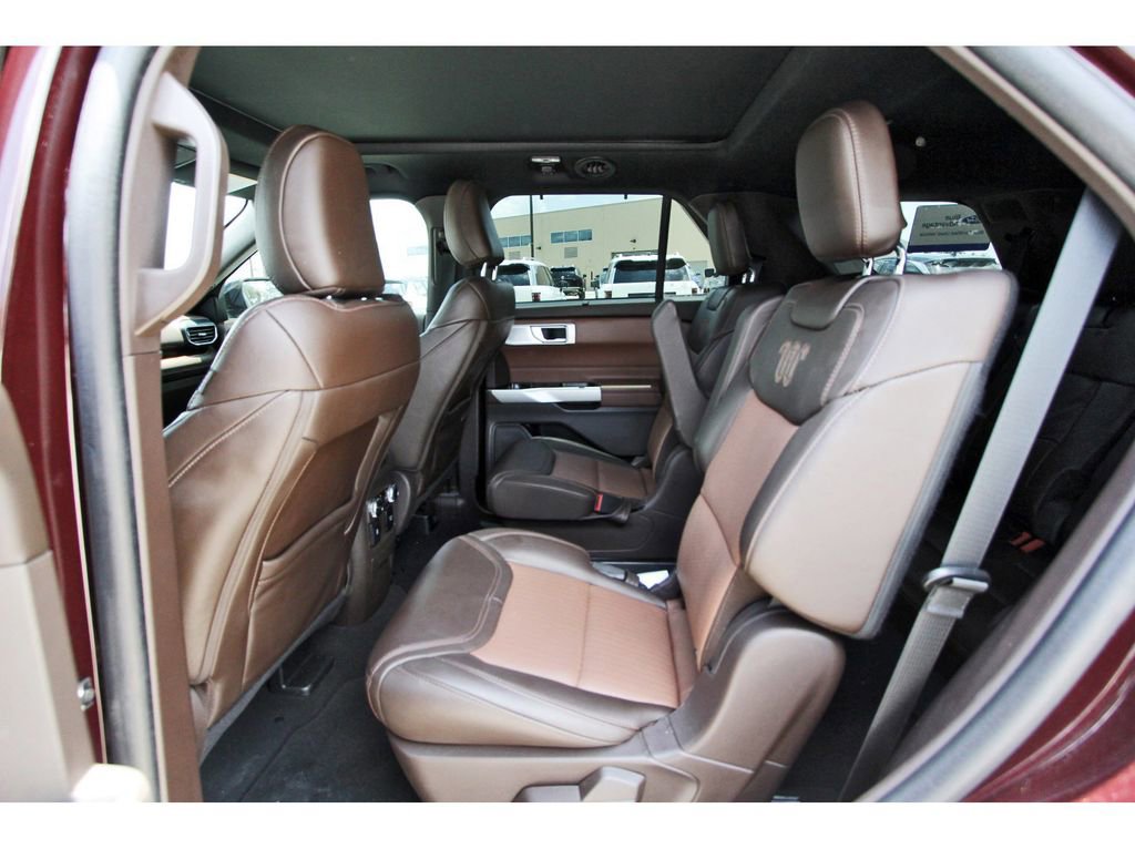 Certified 2023 Ford Explorer King Ranch w/ Technology Package AWD/4WD image 10