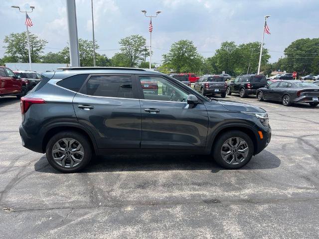 Used 2024 Kia Seltos S AWD/4WD image 6