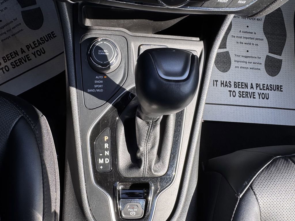 Used 2023 Jeep Cherokee Altitude Lux image 26