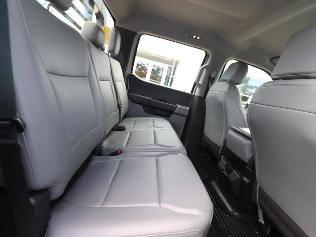 Certified 2025 Ford F350 XL AWD/4WD image 21