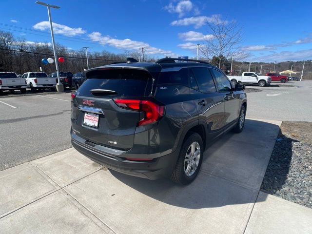 Used 2020 GMC Terrain SLE w/ Driver Convenience Package image 5