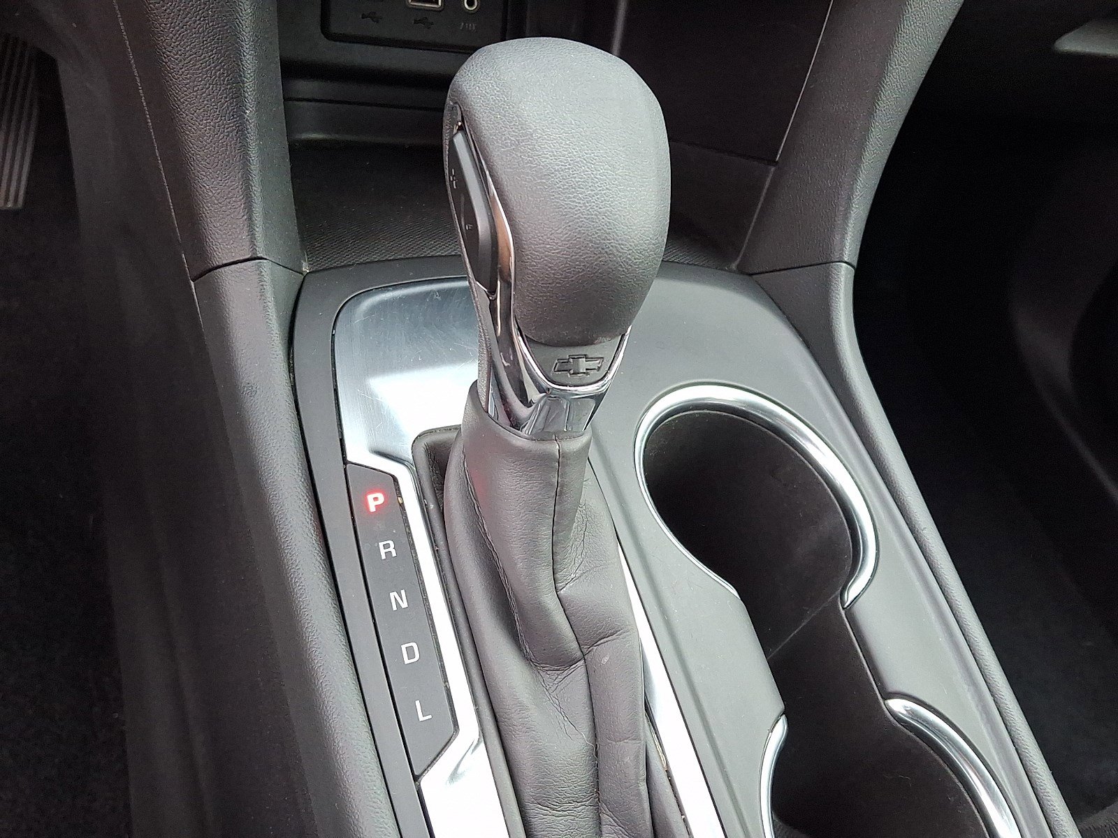 Used 2022 Chevrolet Equinox LS w/ LS Convenience Package image 13