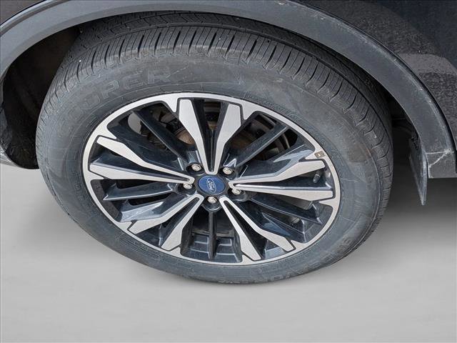 Certified 2022 Ford Escape SE w/ SE Sport Appearance Package FWD image 9