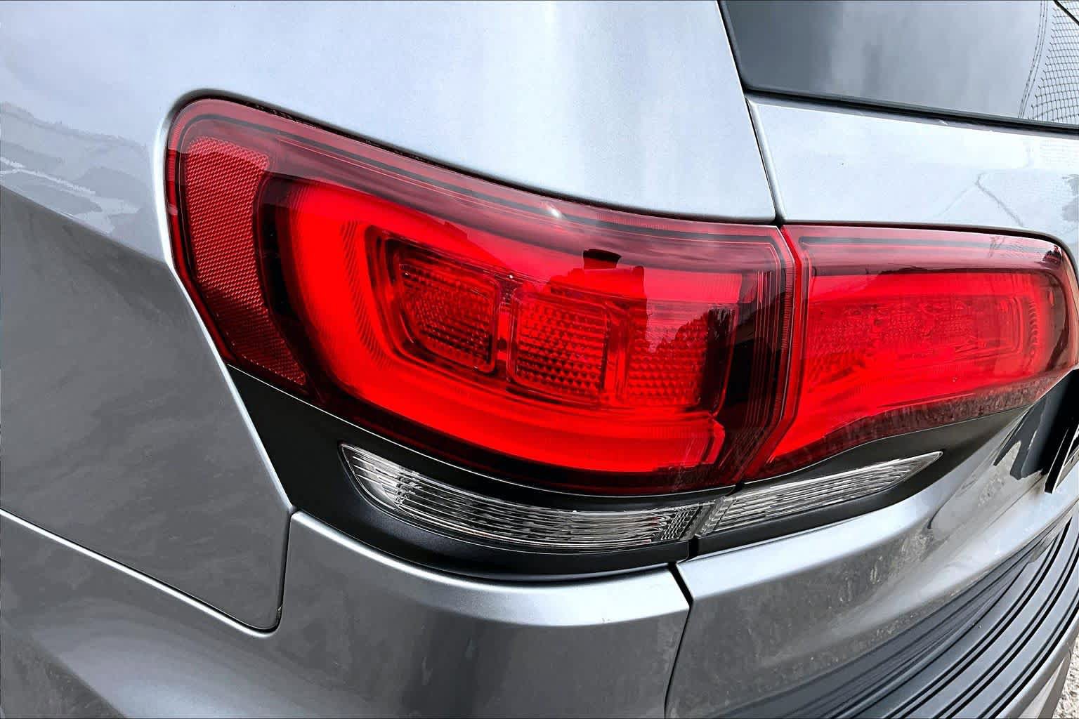 Used 2018 Jeep Grand Cherokee High Altitude RWD image 28