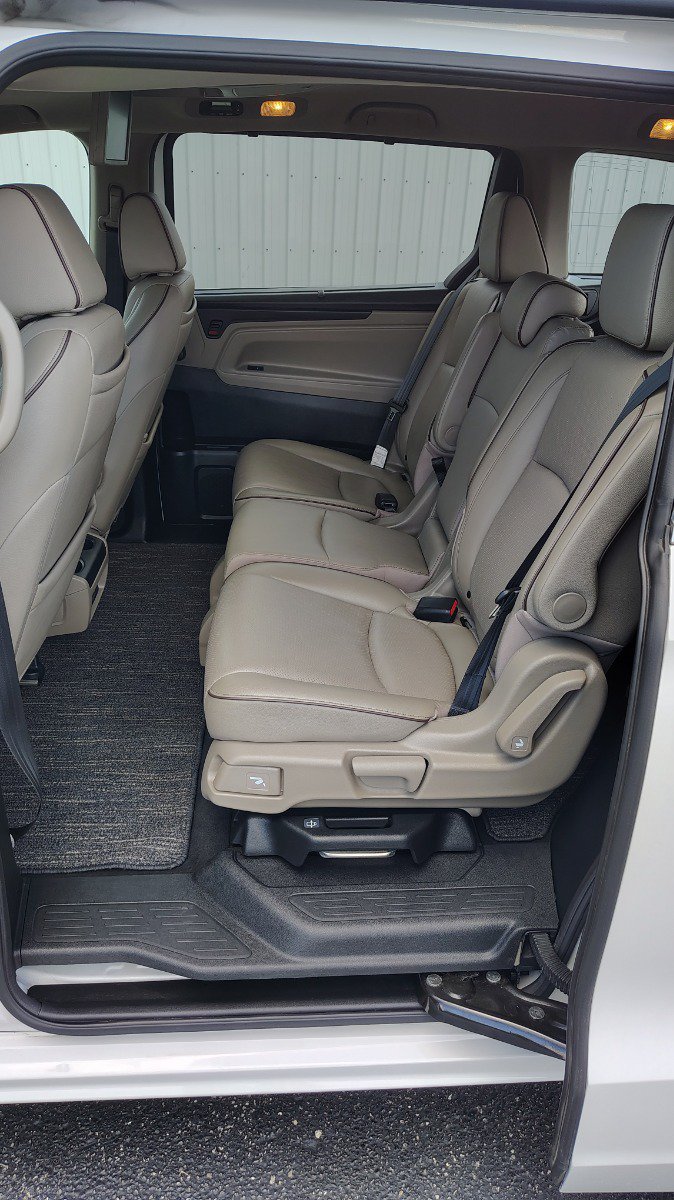 Used 2023 Honda Odyssey Elite image 21