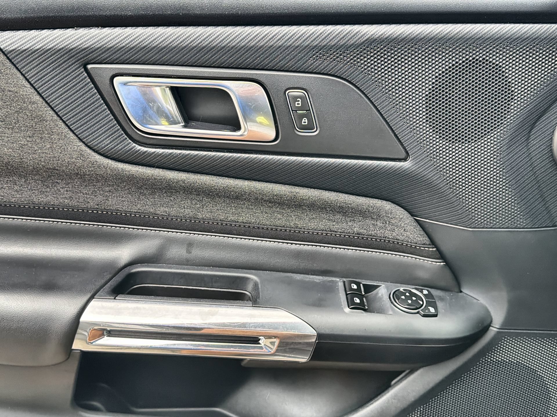Certified 2024 Ford Mustang Coupe RWD image 13