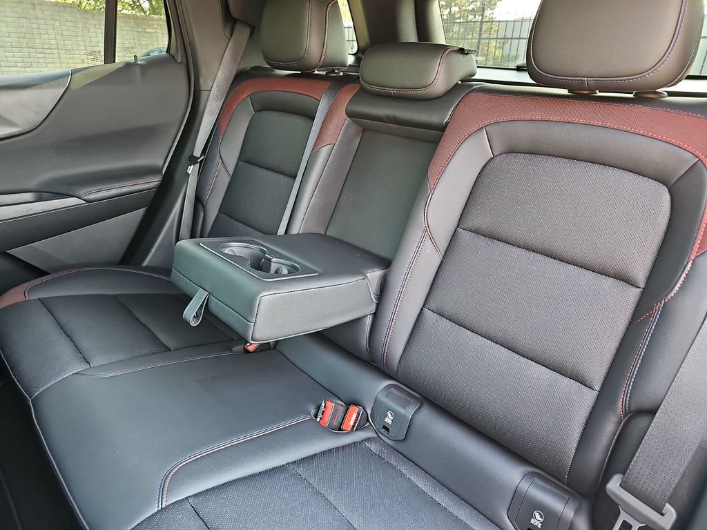 Used 2025 Chevrolet Equinox RS w/ Safety and Technology Package AWD/4WD image 14