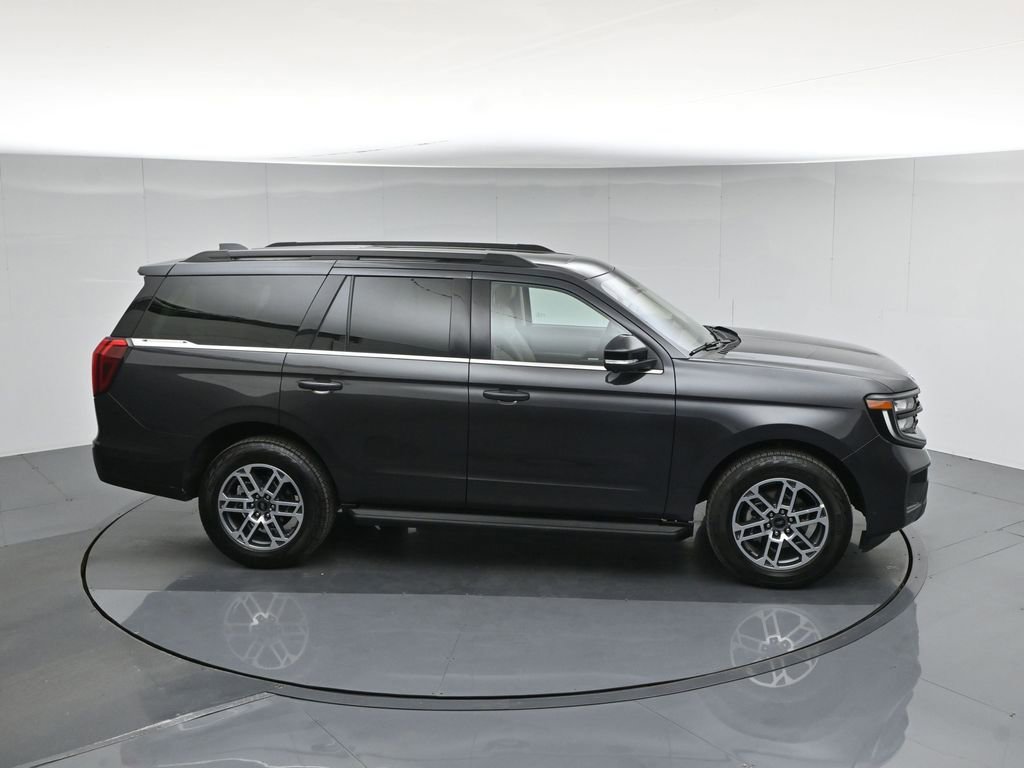 Certified 2025 Ford Expedition Active image 11
