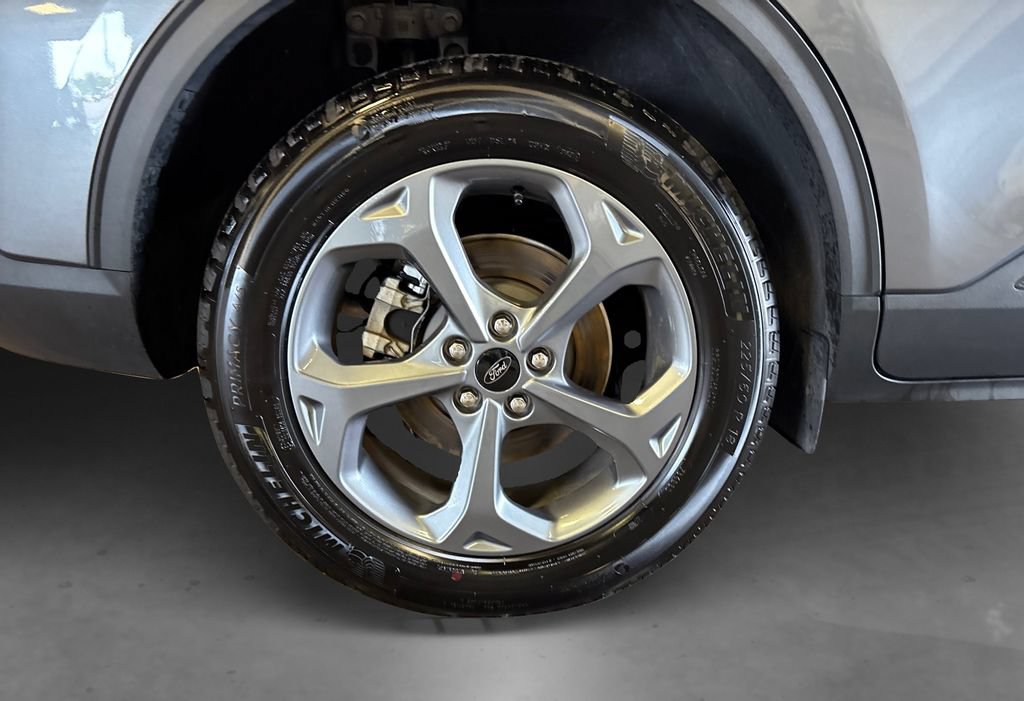 Certified 2025 Ford Escape ST-Line AWD/4WD image 19