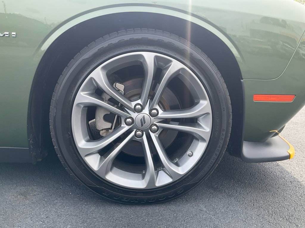 Used 2022 Dodge Challenger R/T w/ Shaker Package RWD image 10