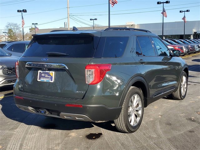 Certified 2023 Ford Explorer XLT w/ Equipment Group 202A image 3