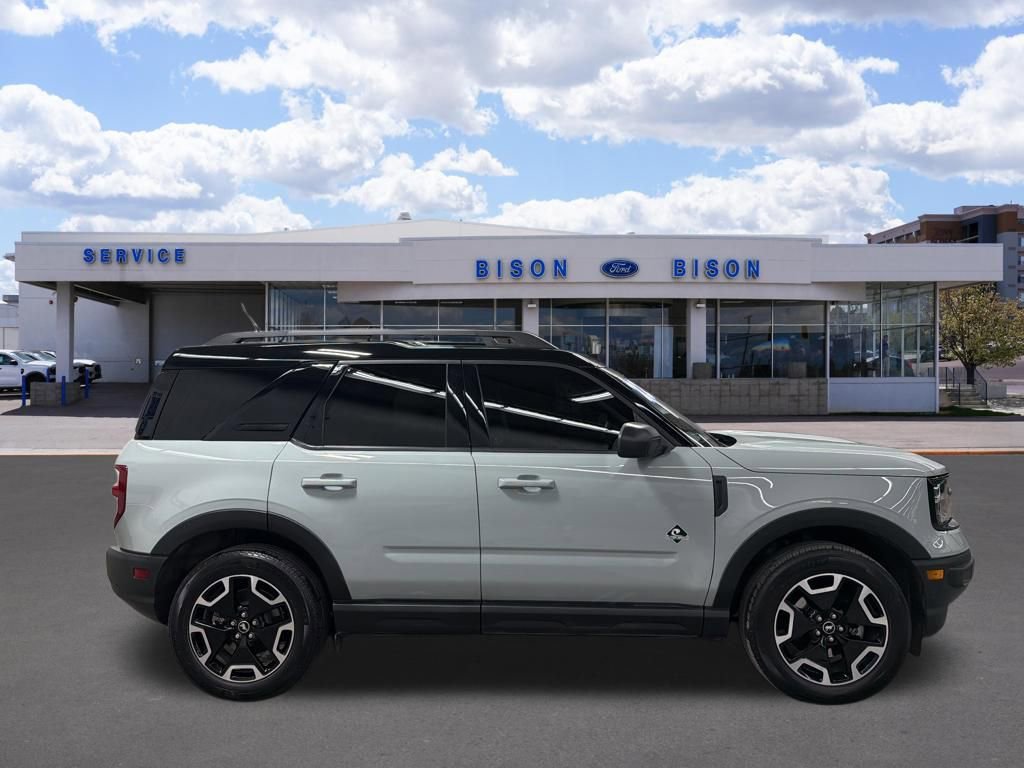 Certified 2022 Ford Bronco Sport Outer Banks w/ Tech Package image 2