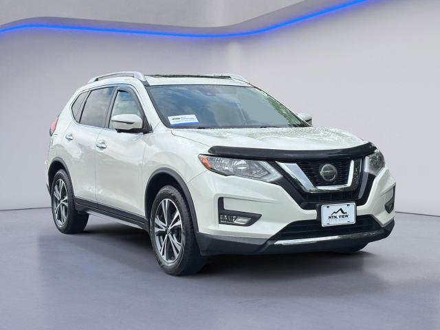 Used 2019 Nissan Rogue SV w/ Sun & Sound Touring Package FWD image 5