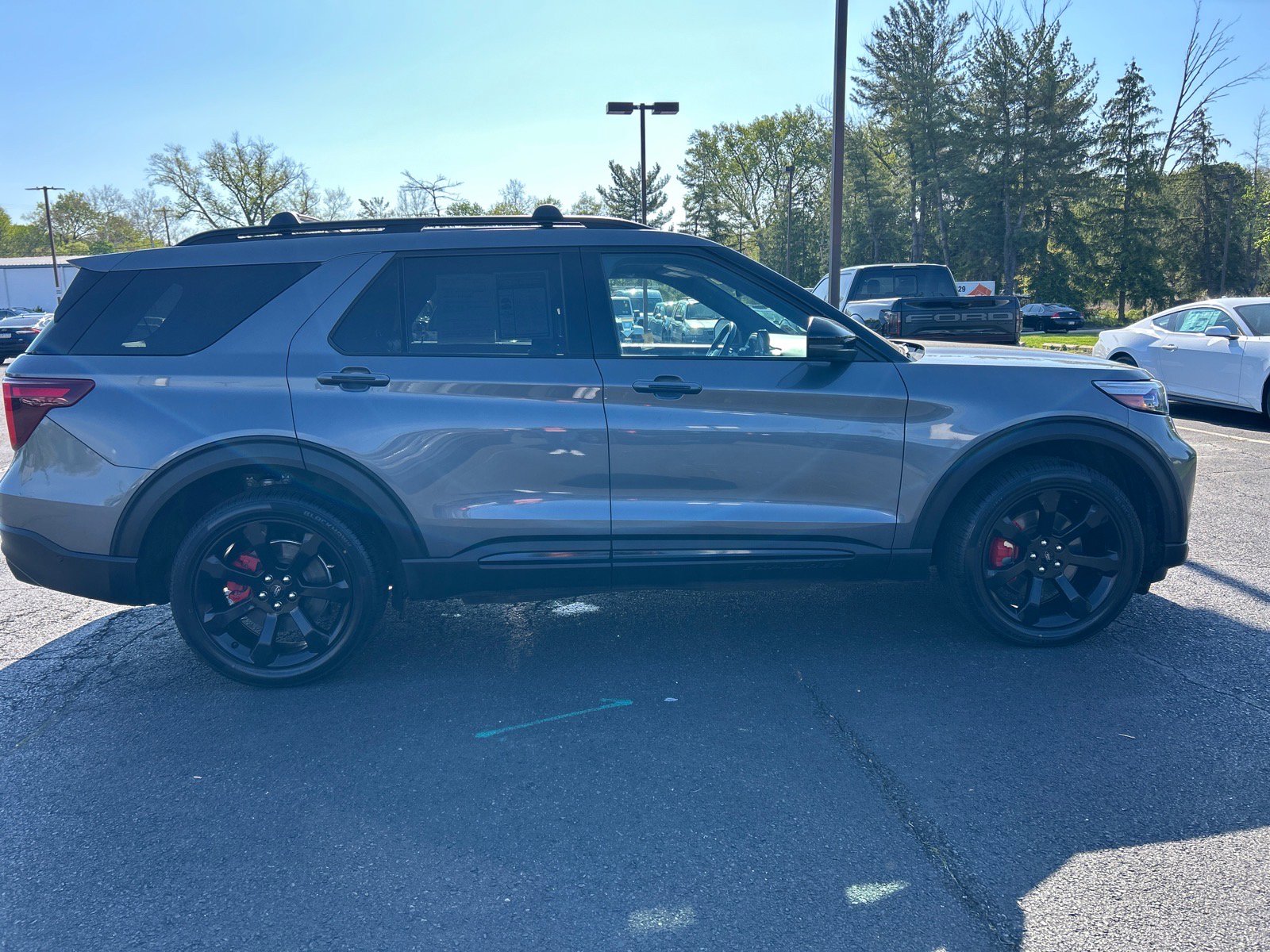Certified 2022 Ford Explorer ST w/ Equipment Group 401A AWD/4WD image 19