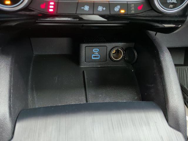 Certified 2022 Ford Escape Titanium w/ Class II Trailer Tow Package image 20