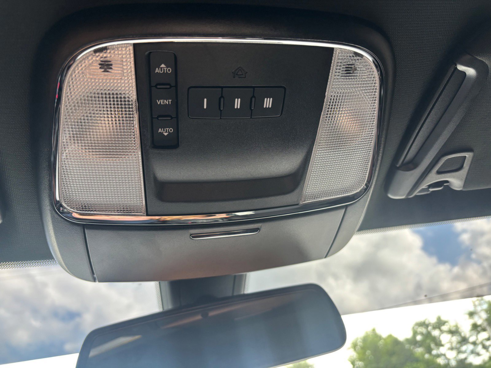 Used 2021 Dodge Charger R/T w/ Blacktop Package image 50