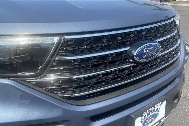 Certified 2021 Ford Explorer XLT w/ Equipment Group 202A image 29