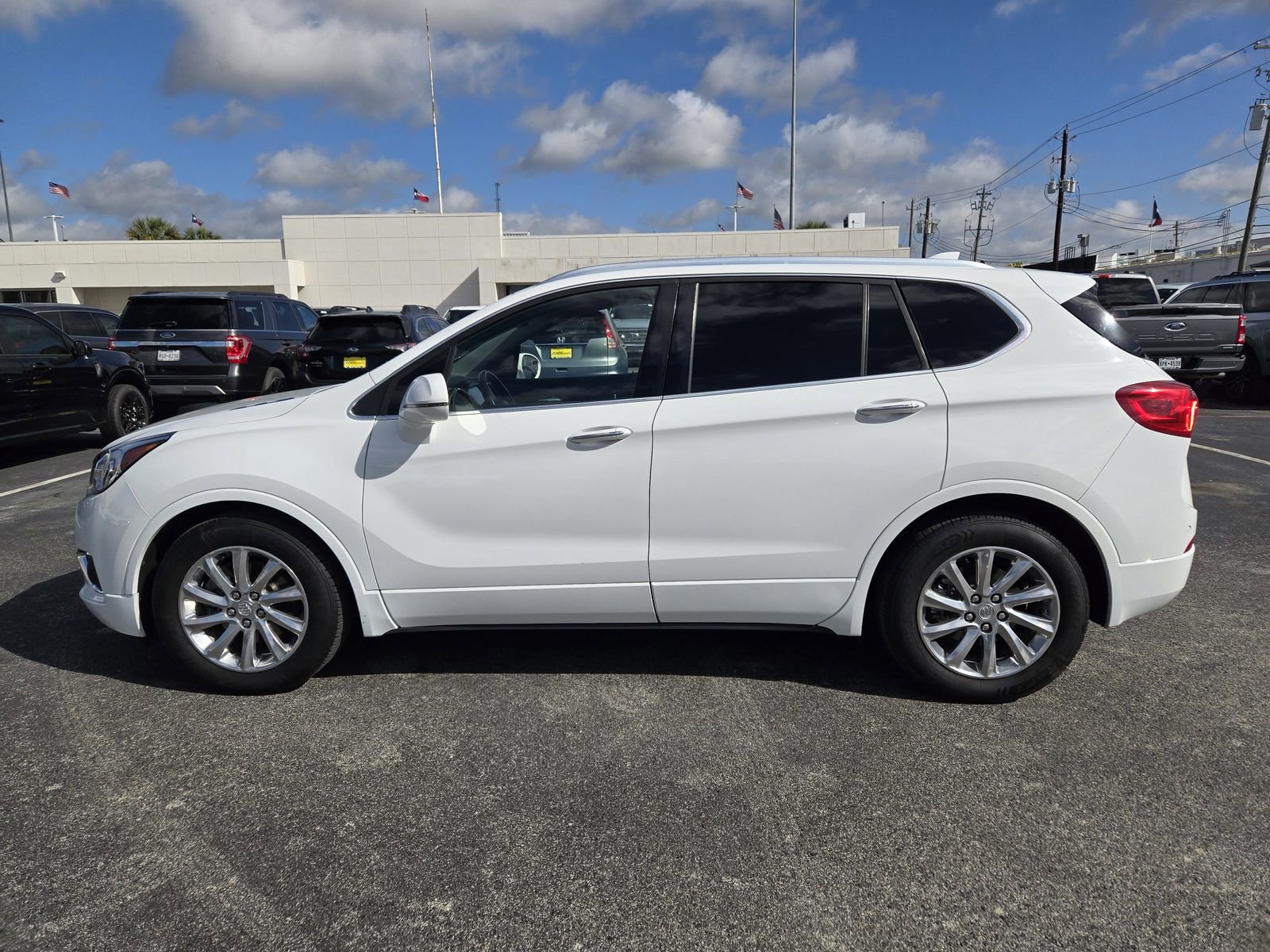 Used 2019 Buick Envision Essence FWD image 4