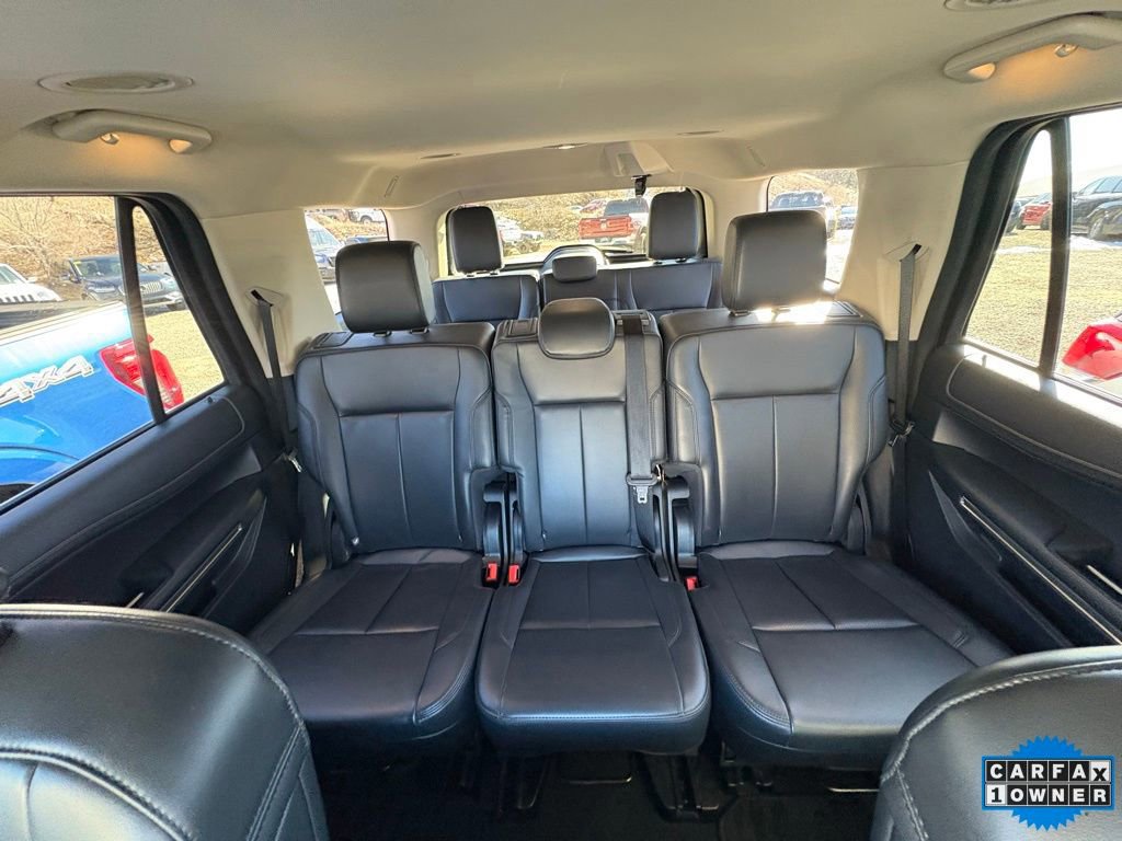 Certified 2024 Ford Expedition XLT image 11