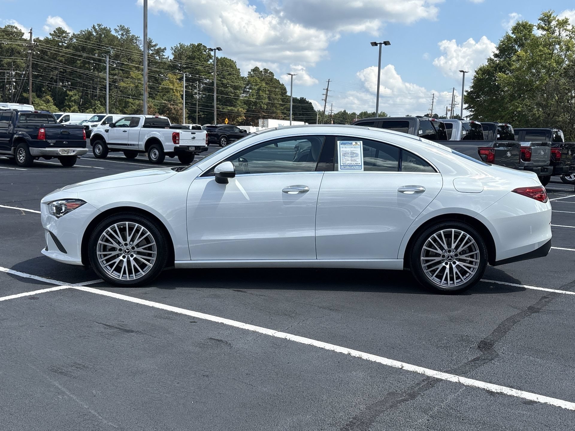 Used 2023 Mercedes-Benz CLA 250 4MATIC w/ Premium Package image 19