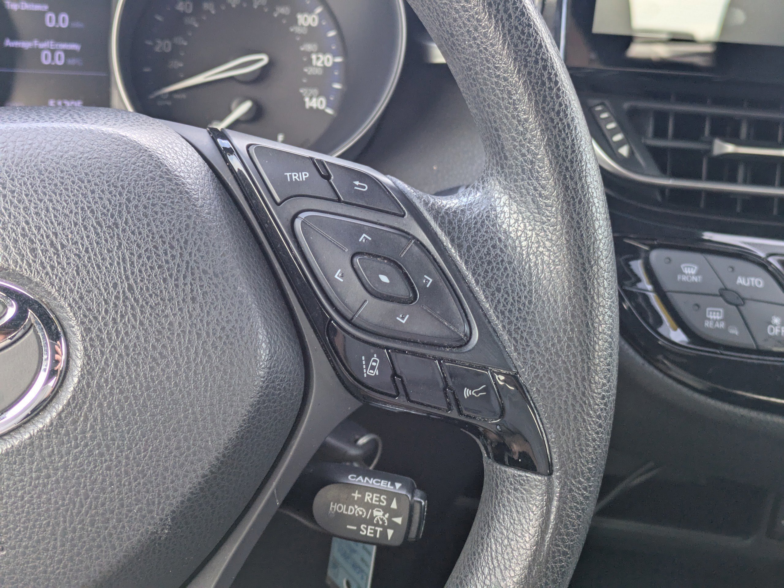 Used 2019 Toyota C-HR LE image 16